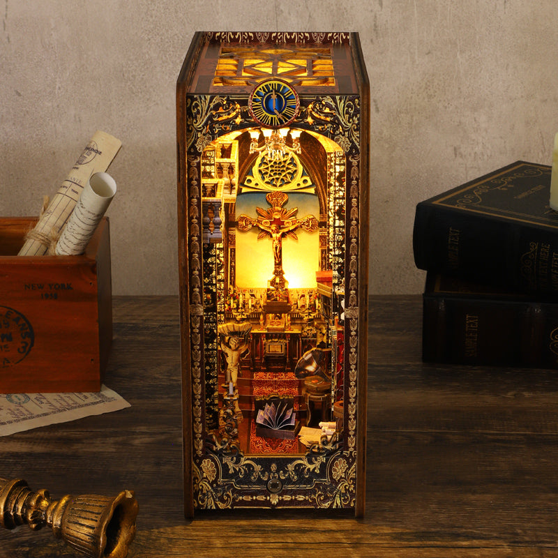 Church Of The Covenant Book Nook | Amharb (Music Box)